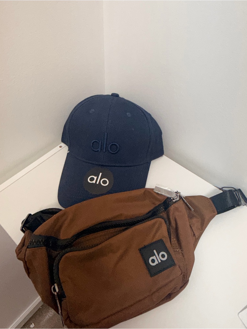 ALO Yoga Navy Cap with Brown Waist Bag Bundle